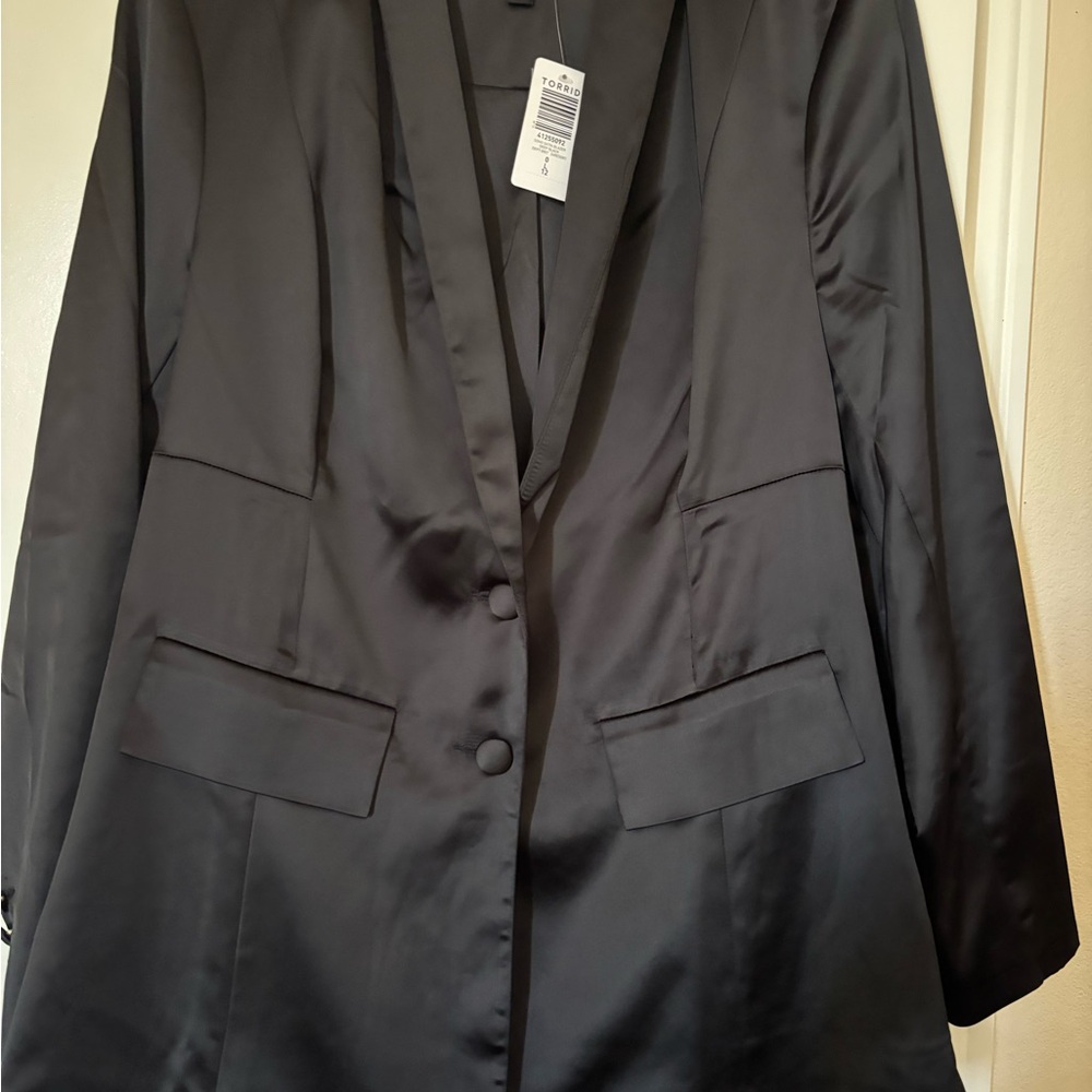 Torrid Classic Satin Black Blazer, Fully Lined NWT Size 12